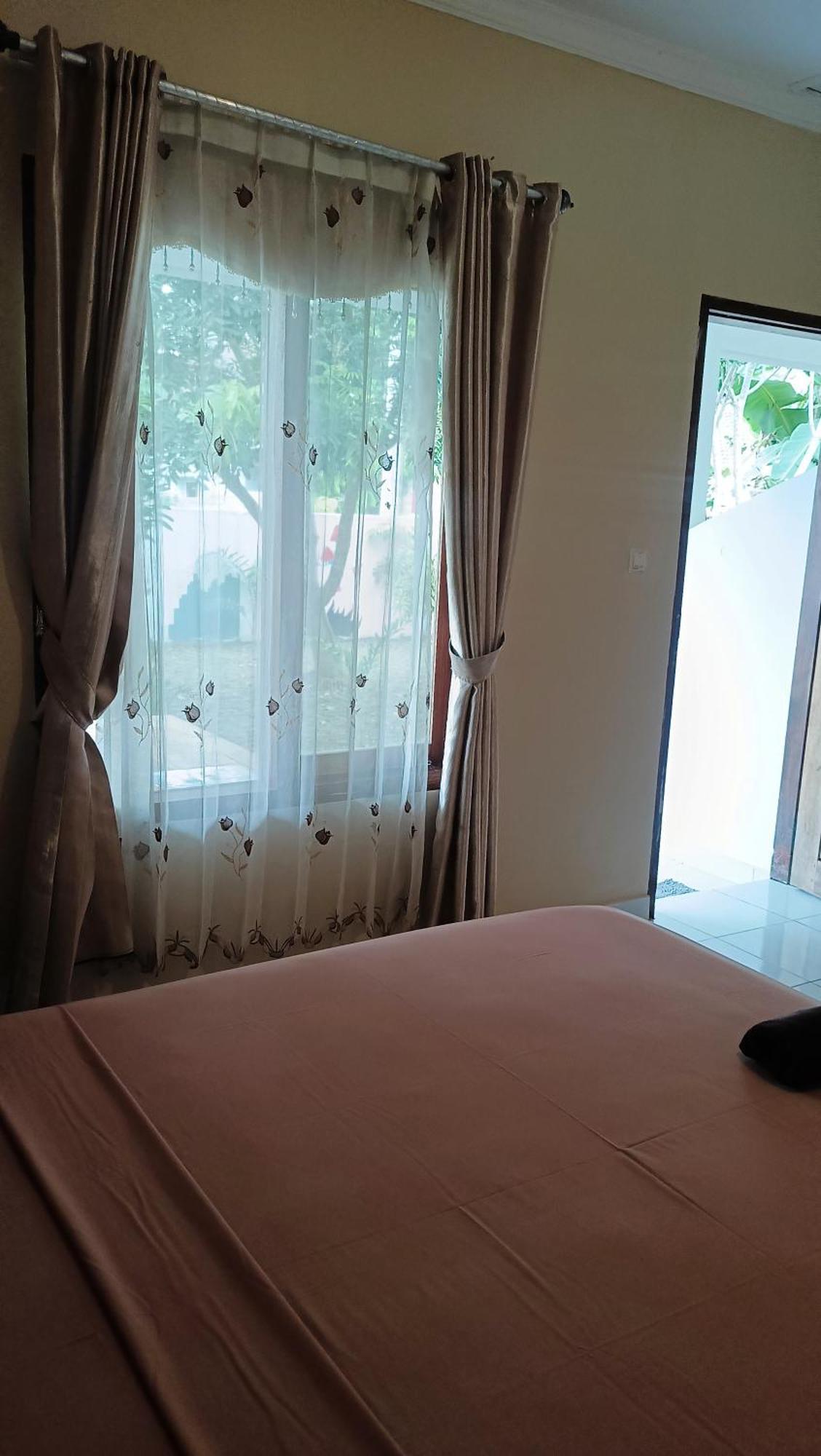 Tiga Spies Hostel Kuta  Eksteriør bilde