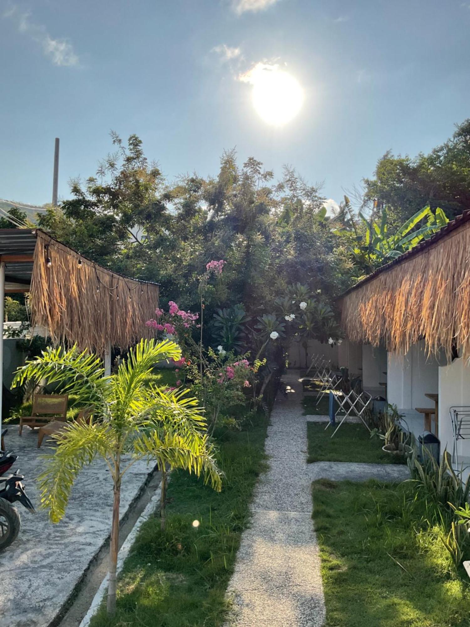 Tiga Spies Hostel Kuta  Eksteriør bilde