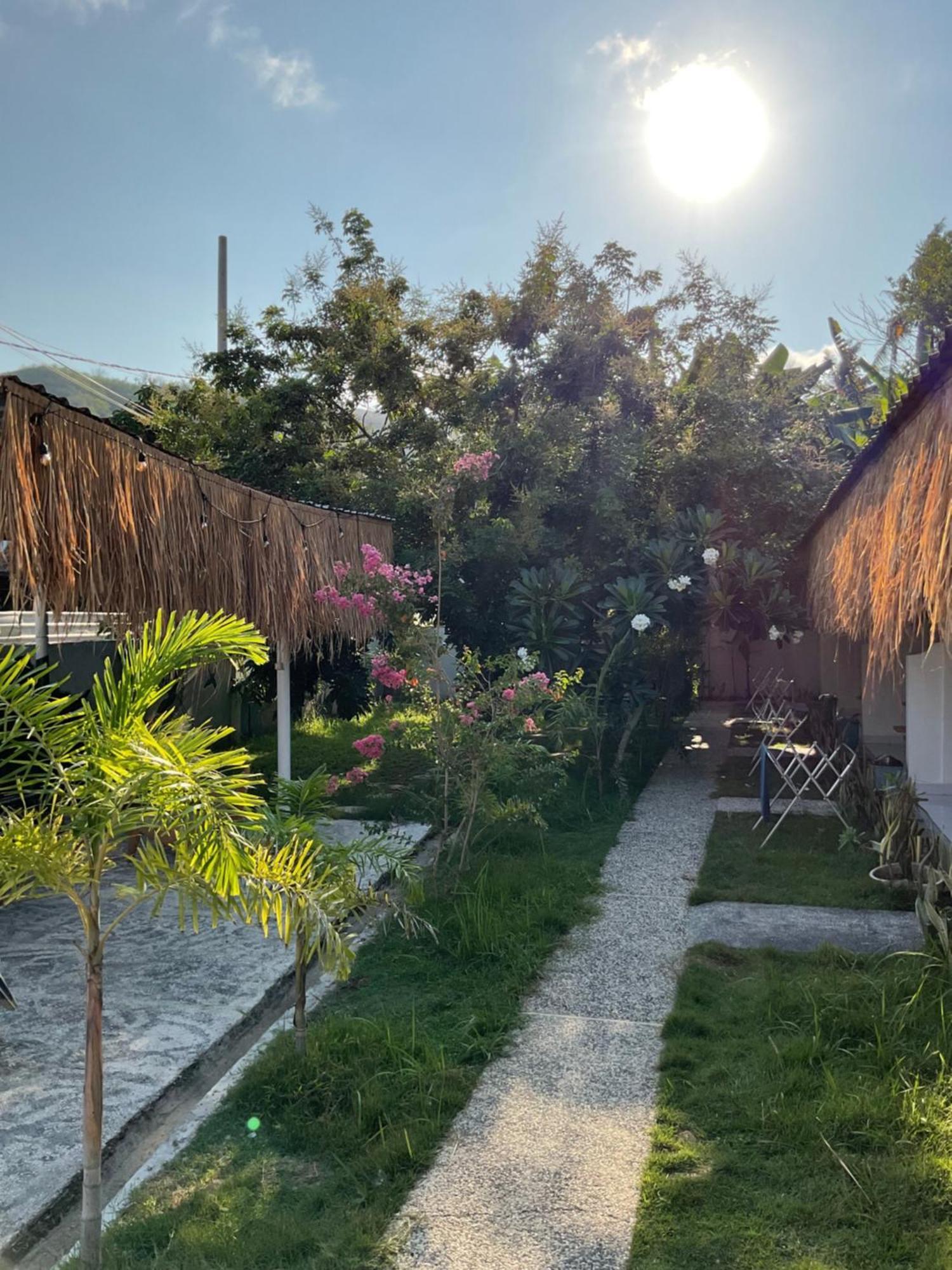 Tiga Spies Hostel Kuta  Eksteriør bilde